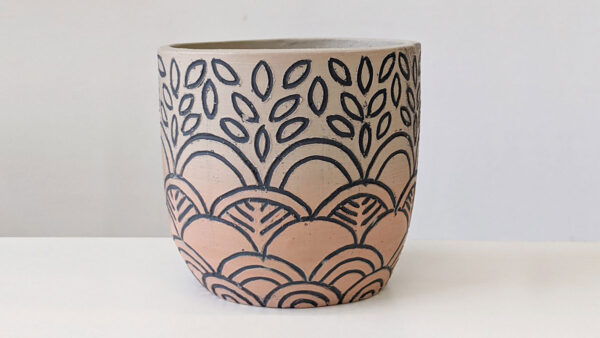 Wheel throwing and slip decoration workshop - Image 4