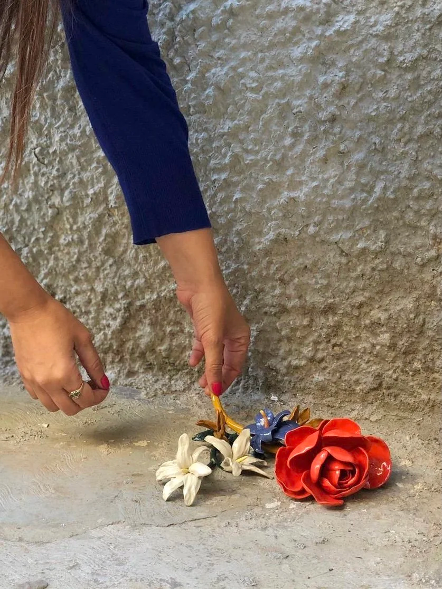 workshop para aprender a hacer flores en porcelana